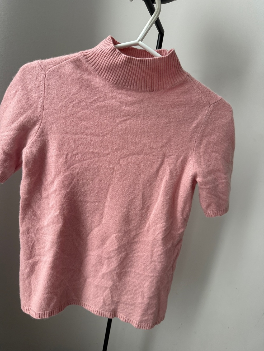 100% Cashmere Pink Short Sleeve Mock Neck Sweater